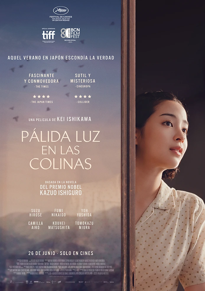 Pálida luz en las colinas